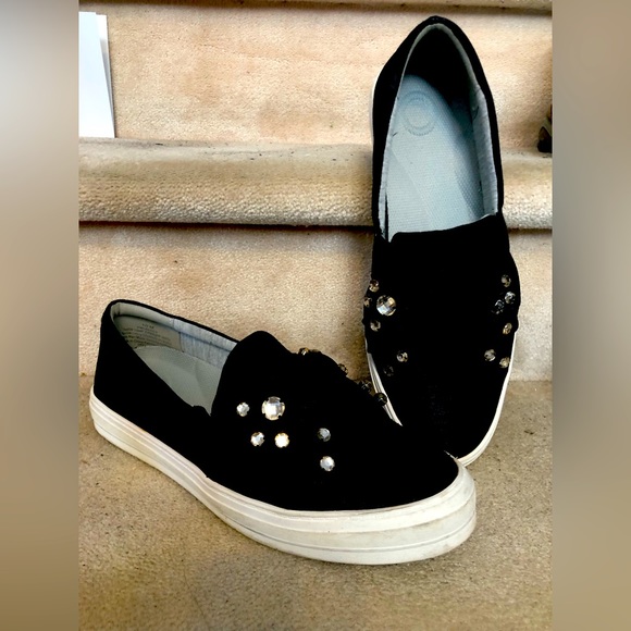 BN Nine West Slip Ons - Picture 1 of 4